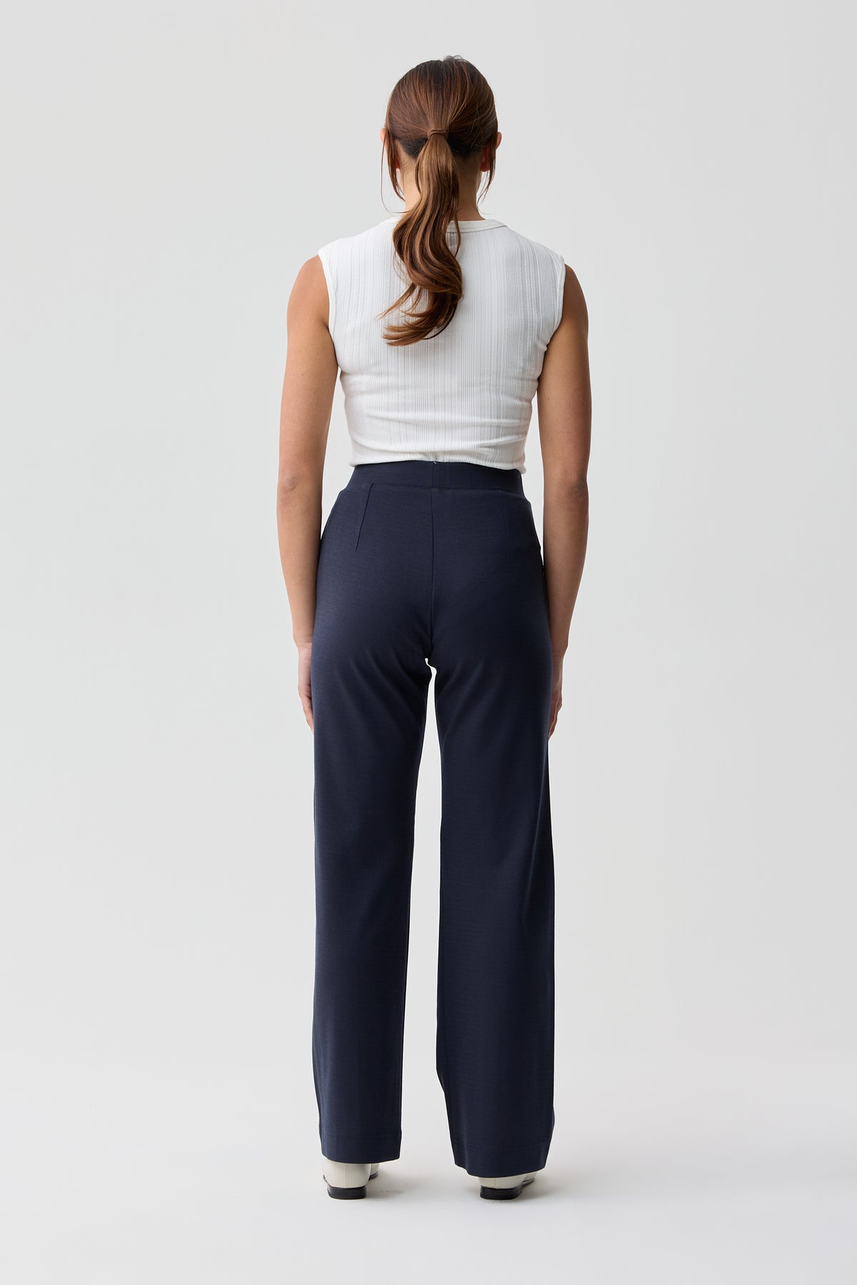 Hunter Merino Wool Ponte Pin-Tuck Pant Navy