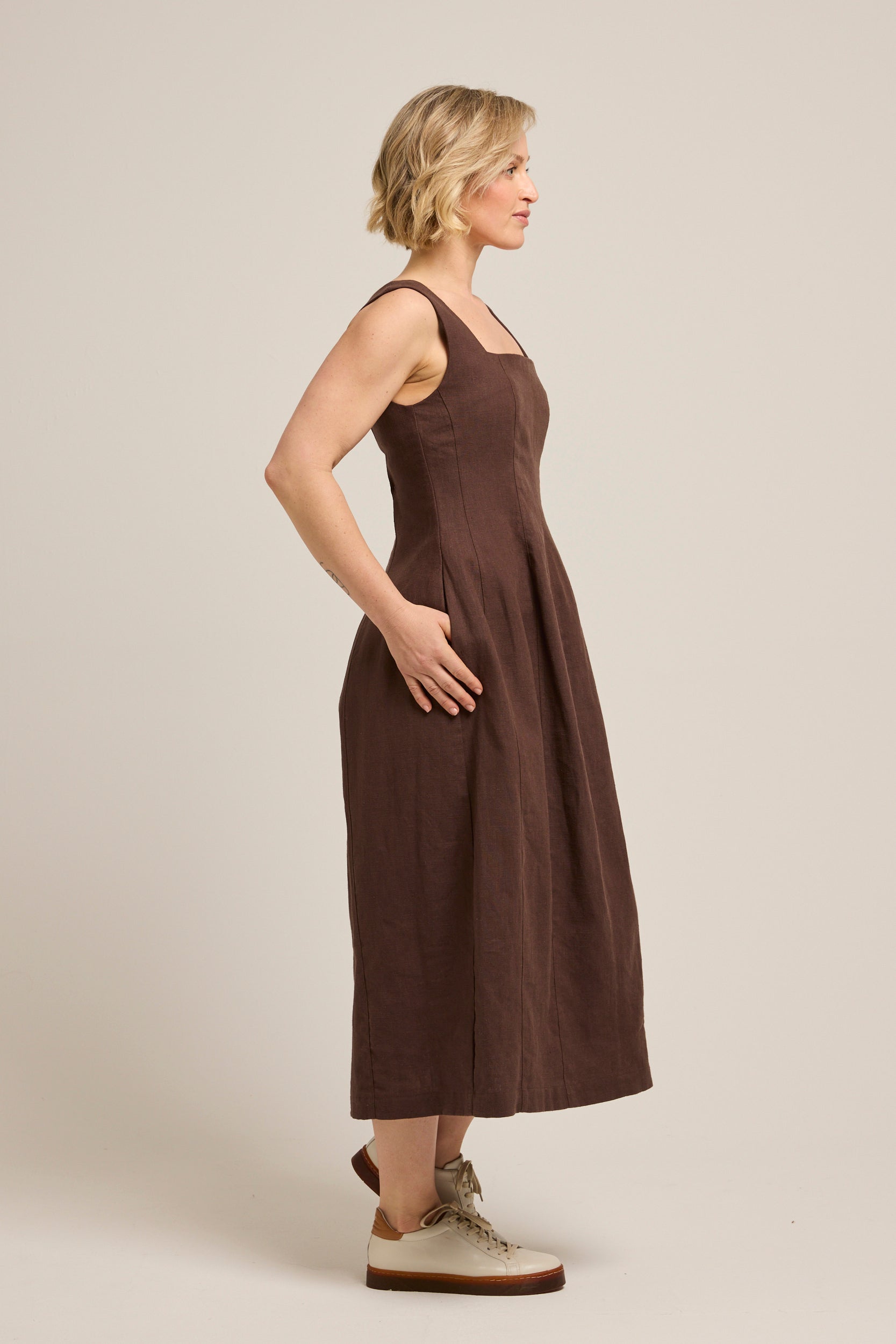 Adelaide Linen Midi Dress Espresso