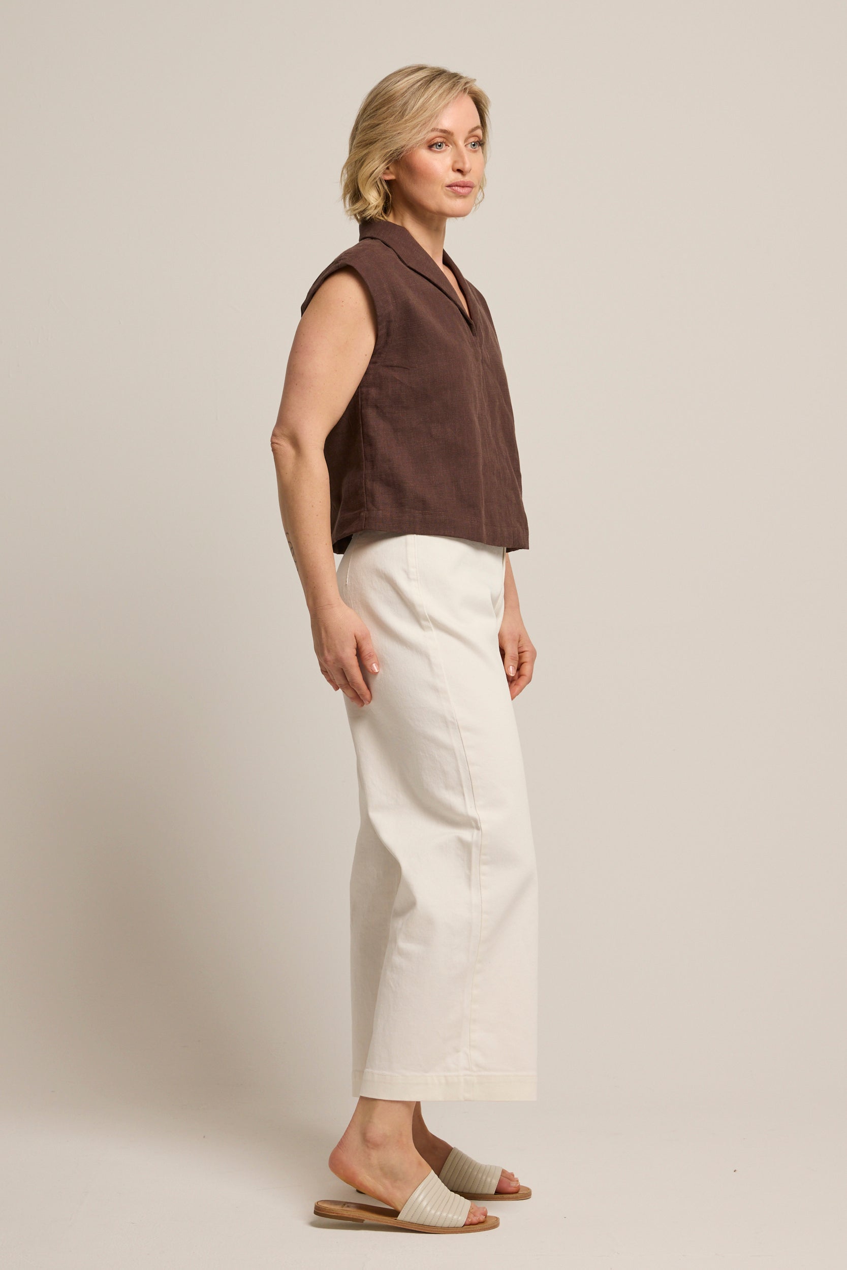 Adelaide Linen Cap Sleeve Top Espresso