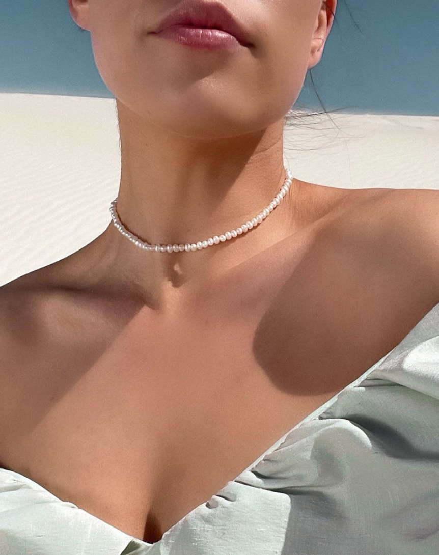 TS Adeline Pearl Strand Choker