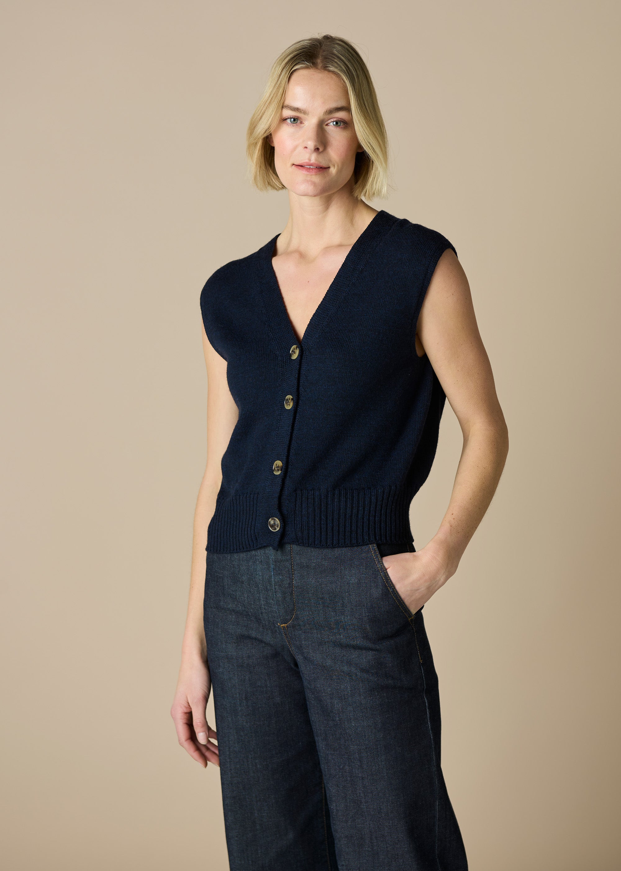 Uimi Margaux Merino Wool V Neck Vest Midnight