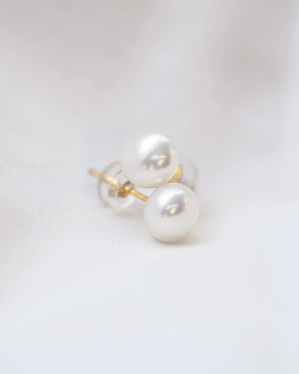 TS Perfect Pearl Studs
