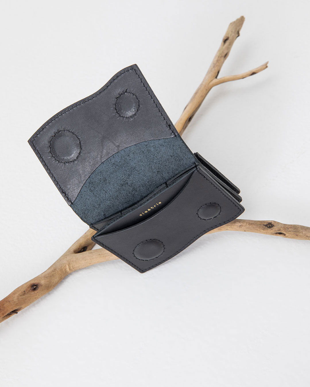 SM Pisces Wallet Black Rock