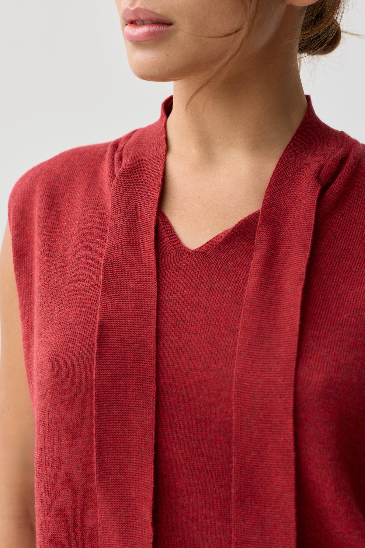 Uimi Posey Tank with Tie Cherry