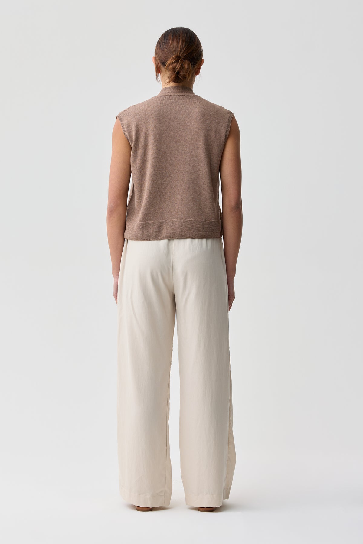 Uimi Posey Tank with Tie Brown Sugar