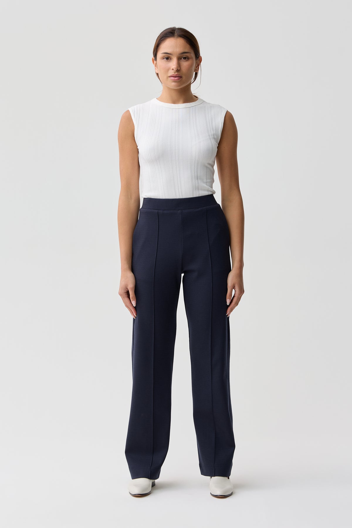 Hunter Merino Wool Ponte Pin-Tuck Pant Navy