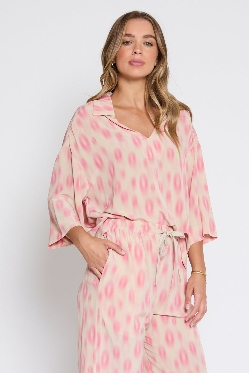 Trinity V Neck Collared Print Top Natural/Pink