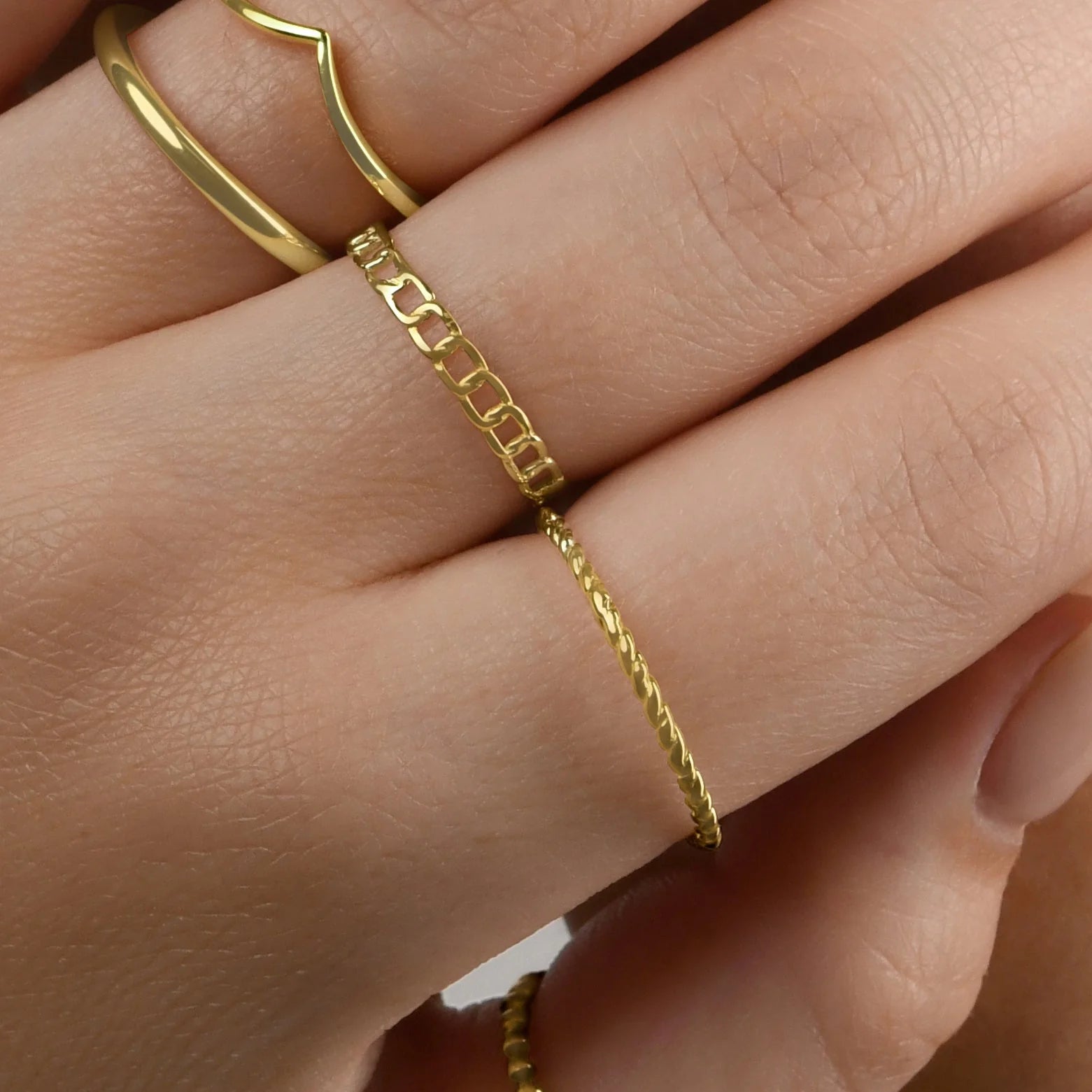 VT Luxe 9ct Rope Ring