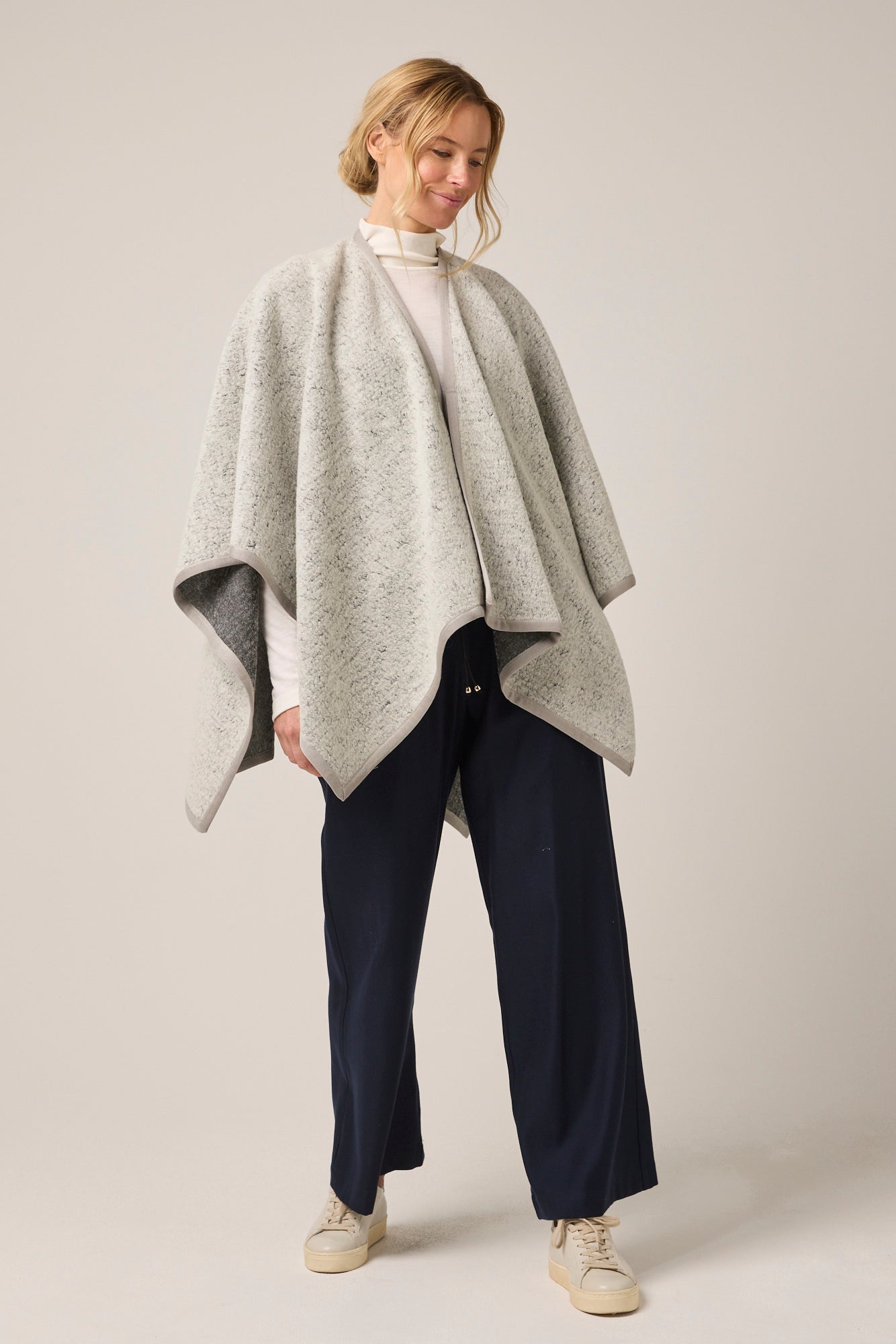 Hobart Wool Wrap