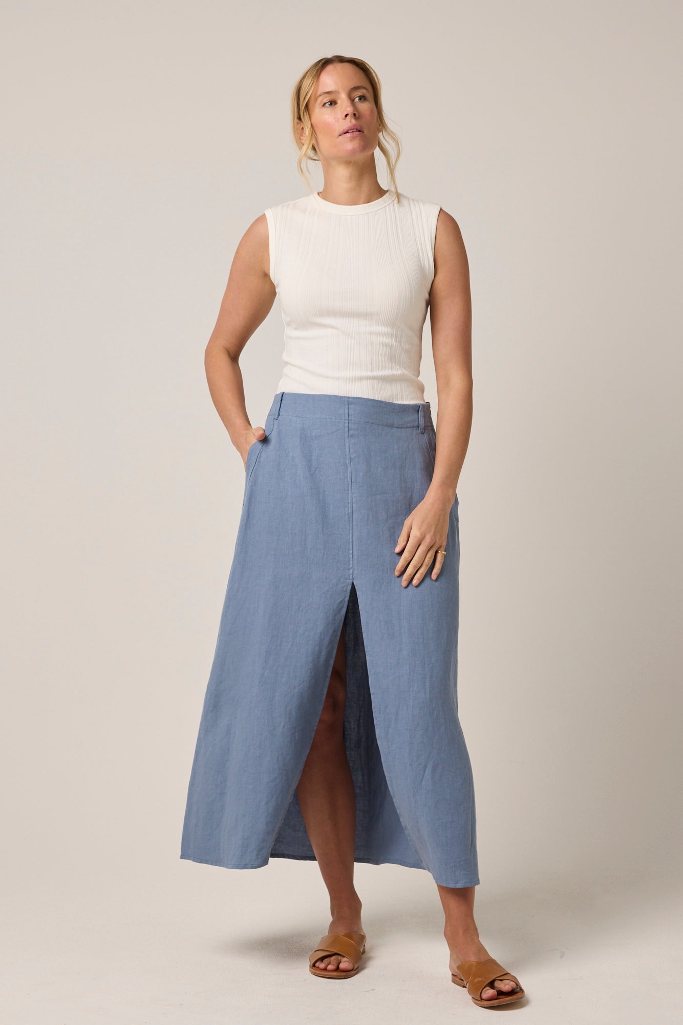 Indi Linen Skirt Chambray