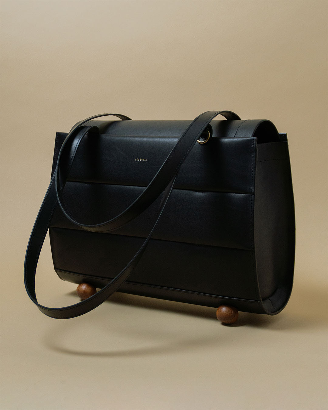 SM Nurture Tote Black Rock